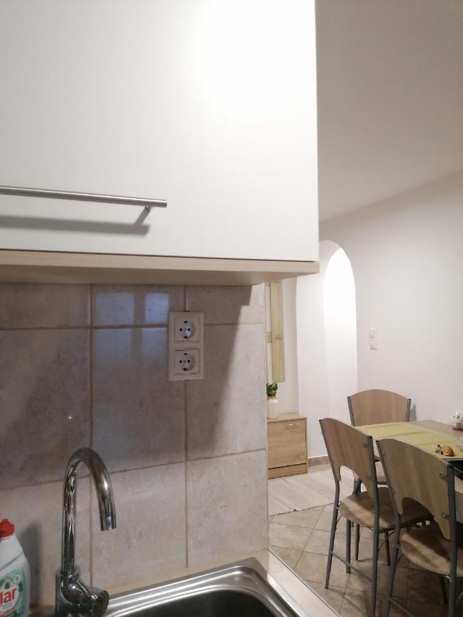 Ujkapu Sunshine Apartments Győr Kültér fotó