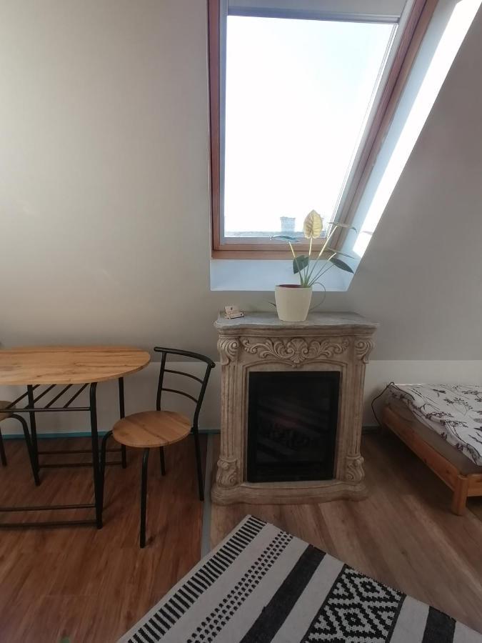 Ujkapu Sunshine Apartments Győr Szoba fotó
